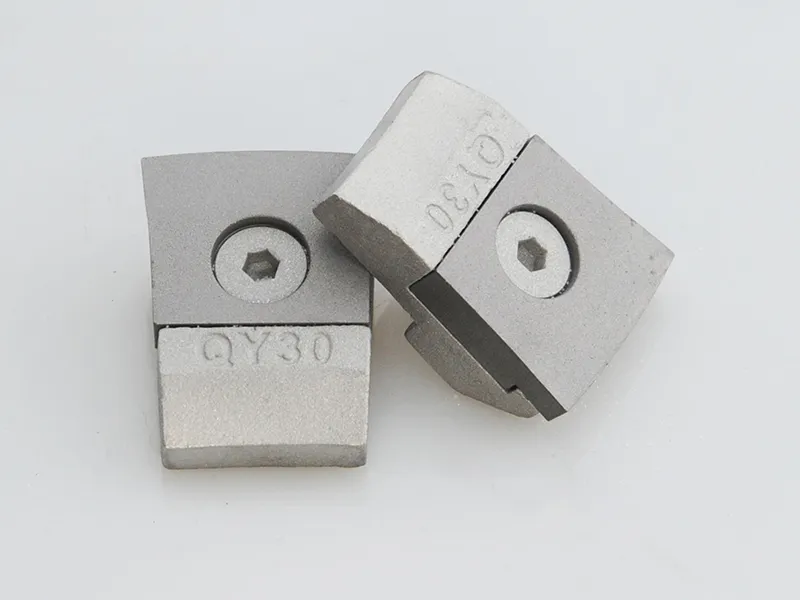 wear resistant blades for decanter centrifuges 4